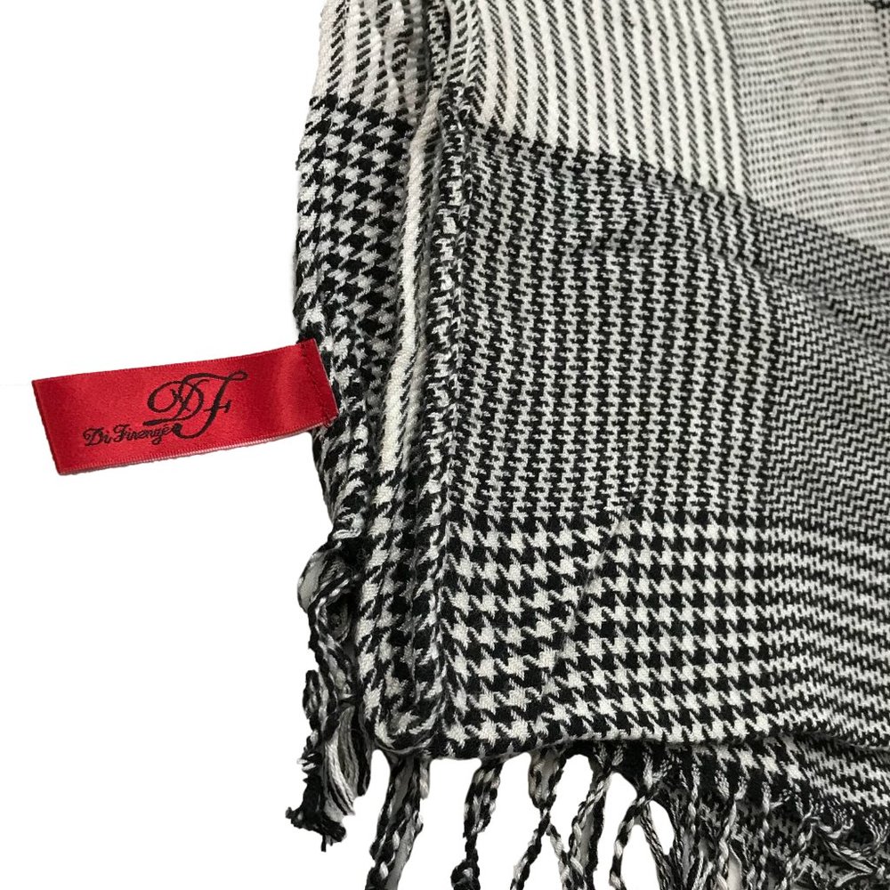 Di Firenze Black and White Houndstooth Scarf